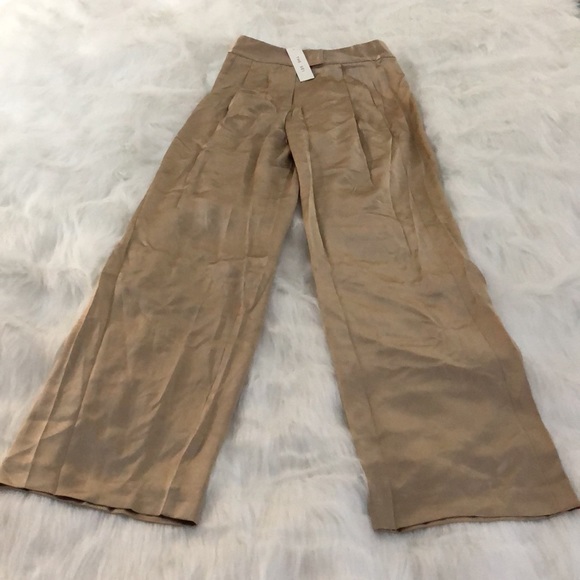 NEW The Sei x REVOLVE Wide Leg Trouser Pant Champagne Nude Tan Silk Size 4 Small - Picture 4 of 8